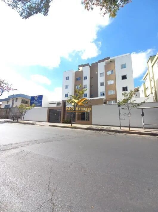Apartamento Padrão, 02 Quartos, Santa Amélia, BH.