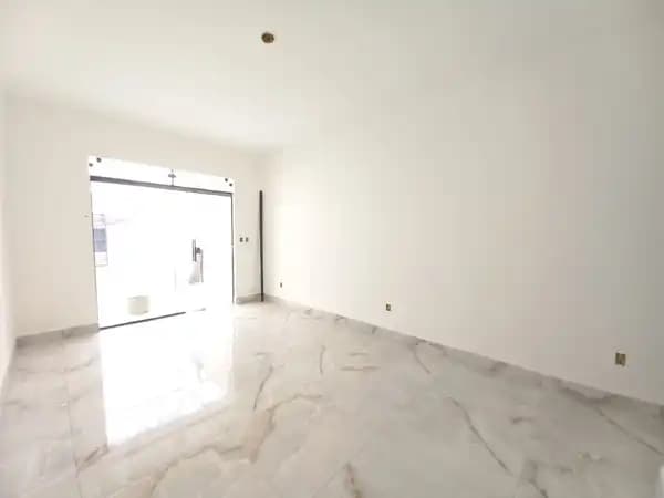 Apartamento à venda no bairro Parque Xangri-Lá em Contagem/MG