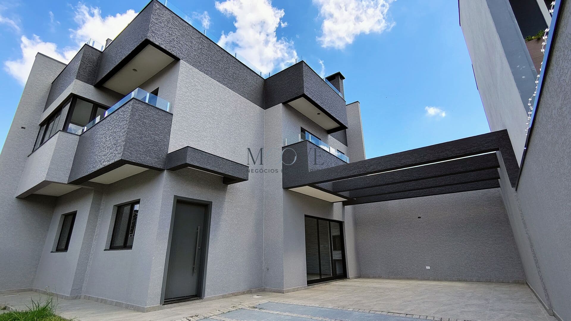 Triplex com terraço