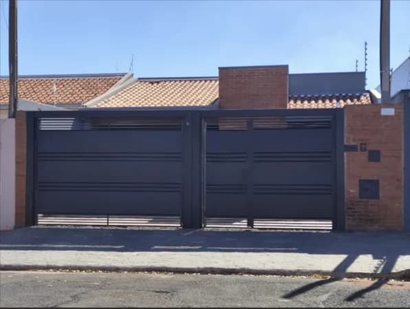 🏘️Ótima casa à venda no Jardim Primor.