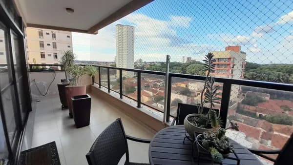 Apartamento de Alto Padrão à Venda no Edifício Samambaia CENTRO AQA