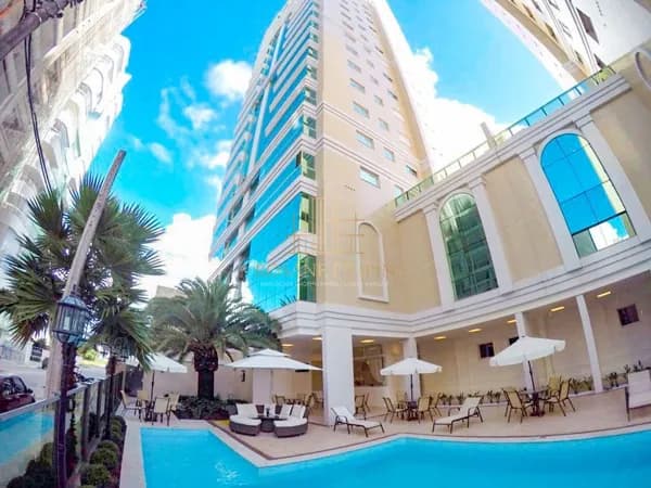 Apartamento com 3 dormitórios à venda por R$ 1.850.000,00 - Meia Praia - Itapema/SC