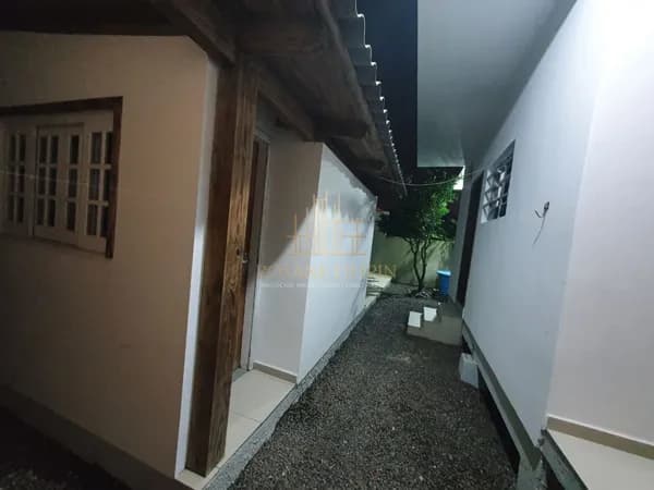 Casa com 4 dormitórios à venda, 130 m² por R$ 395.000 - Balneário Arroio do Silva/SC