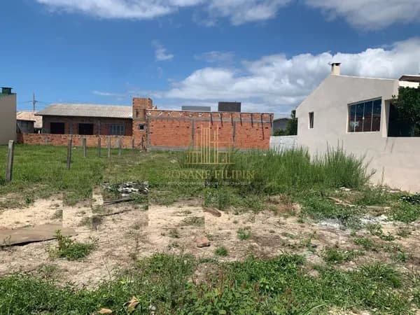TERRENO COM 300M²