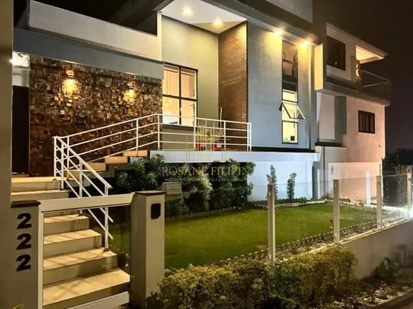 Casa com 3 dormitórios à venda, 281 m² - Pinheirinho - Criciúma/SC
