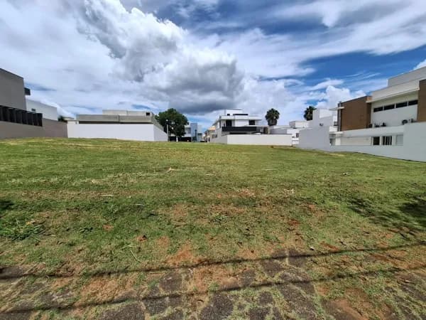 Lotes no Cond. Mont Blanc - Sorocaba/SP.