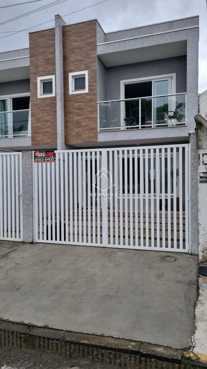 Casa na praia- Matinhos 3 quartos- uma quadra da praia.