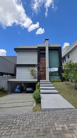 Casa em condomínio - 3 Suítes - 303m² - Mobiliada - Colombo