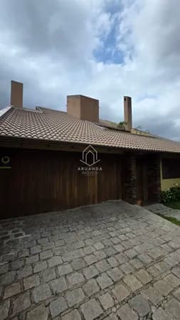 Casa 307m² - 5 Quartos - 4 vagas - Portão