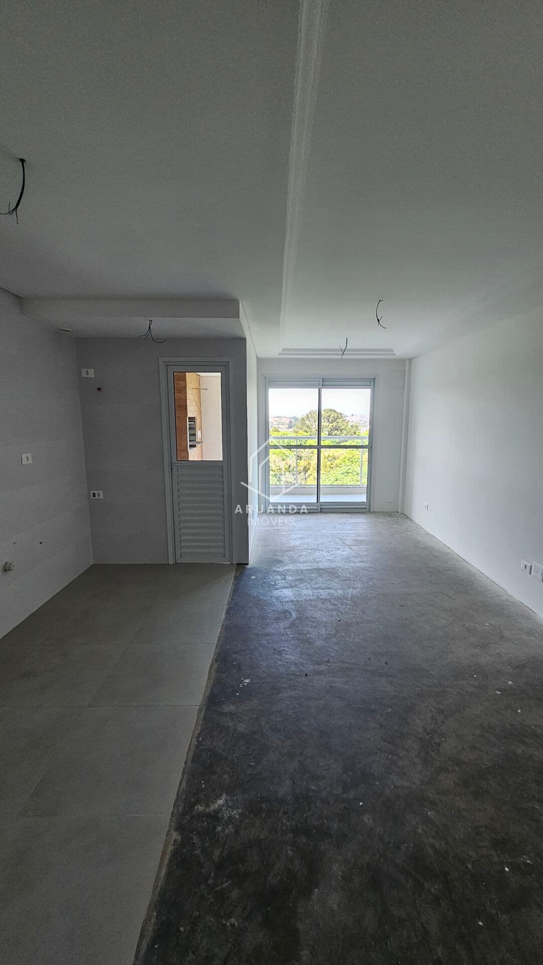 Apartamento em COND. Clube- Bacacheri- 86m²