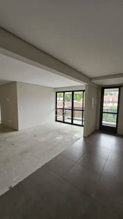 Apartamento 83²- Cristo Rei- 2Q - 2Vagas