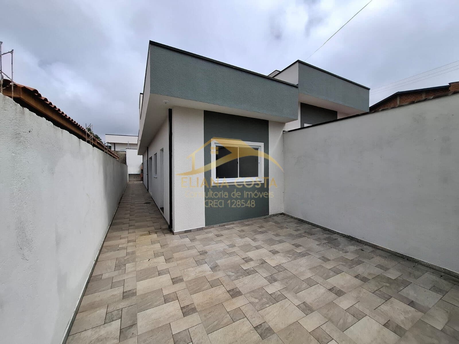 Casa à venda no Bairro Continental em Taubaté/SP – 2 dormitórios, 1 suítes e área com churrasqueira