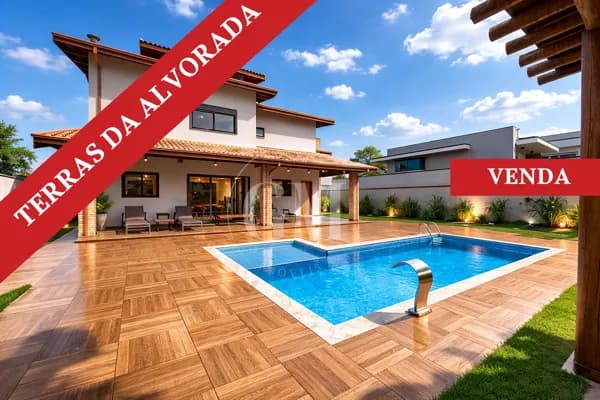 Casa com 3 dormitórios, piscina e amplo quintal no Terras da Alvorada