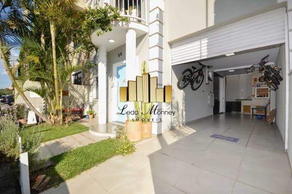 Casa em Curitiba - Pinheirinho