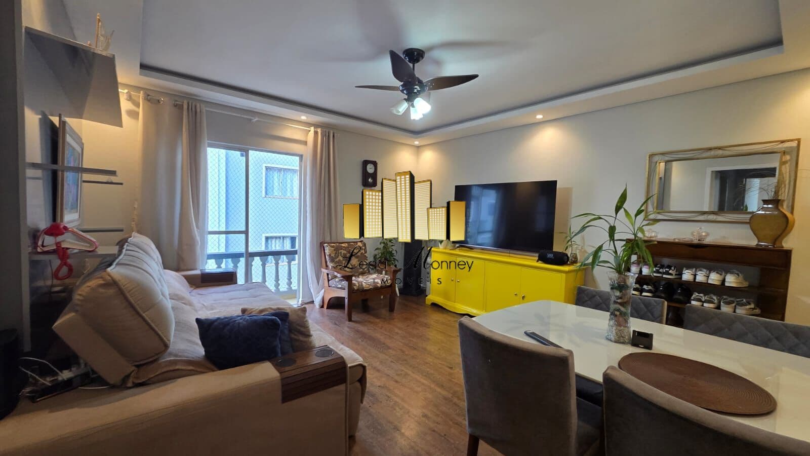 Apartamento Espaçoso no Bairro Portão - 3 dormitórios