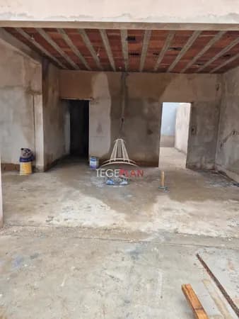 Casa à Venda no Jardim Natal em Franca/SP com 2 Dormitórios por apenas R$490 mil.