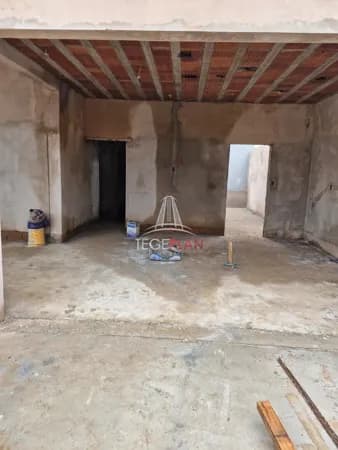 Casa à Venda no Jardim Natal em Franca/SP com 2 Dormitórios por apenas R$490 mil.