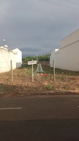Terreno à venda no Residencial Irineu Zanetti – 323 m²