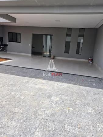 Casa à Venda no Parque dos Coqueiros