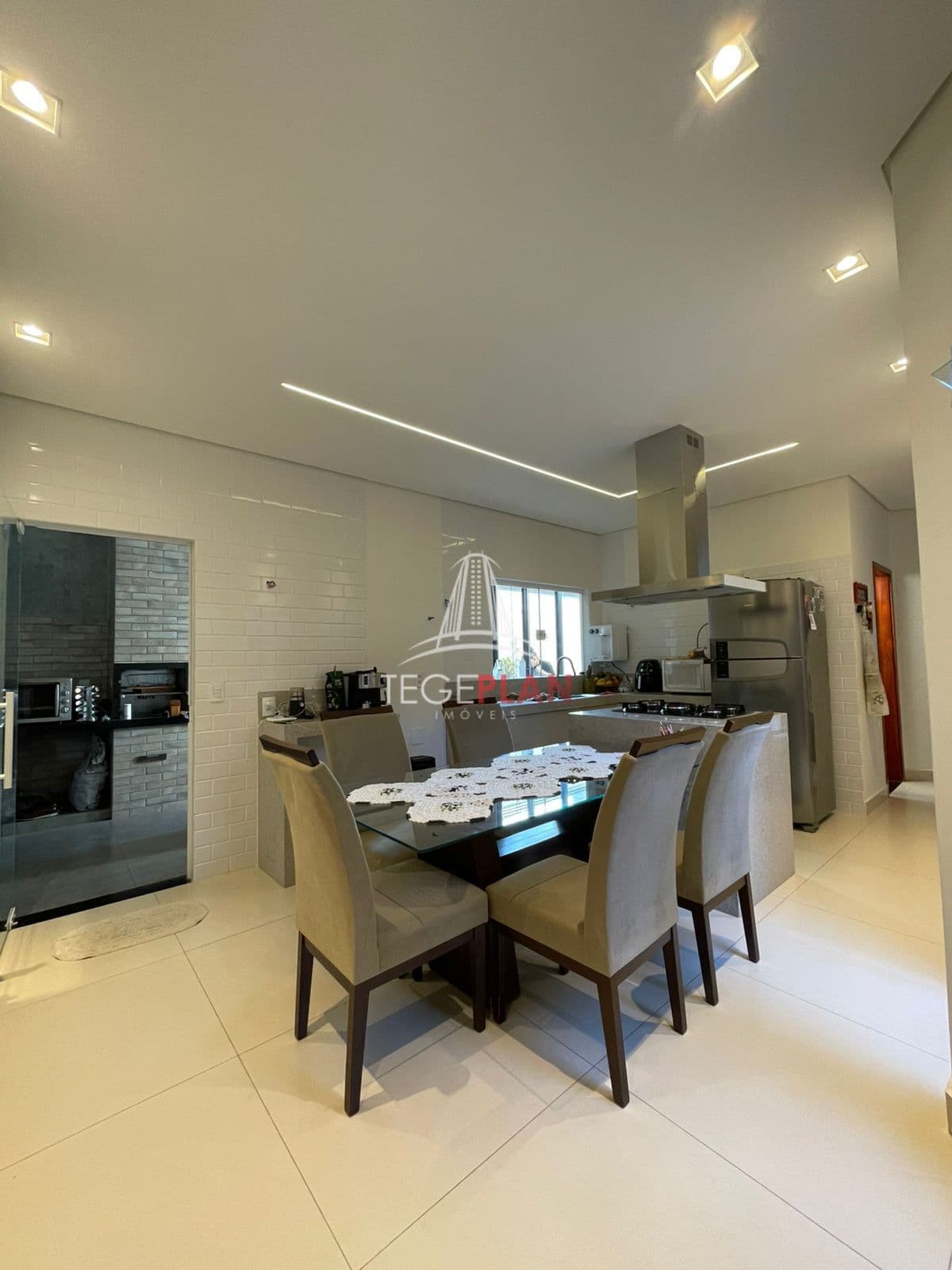 Casa à Venda no Ana Dorothea com 3 Quartos por apenas R$650 mil
