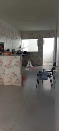 Vendo casa meio terreno próximo da igreja Santa Rita