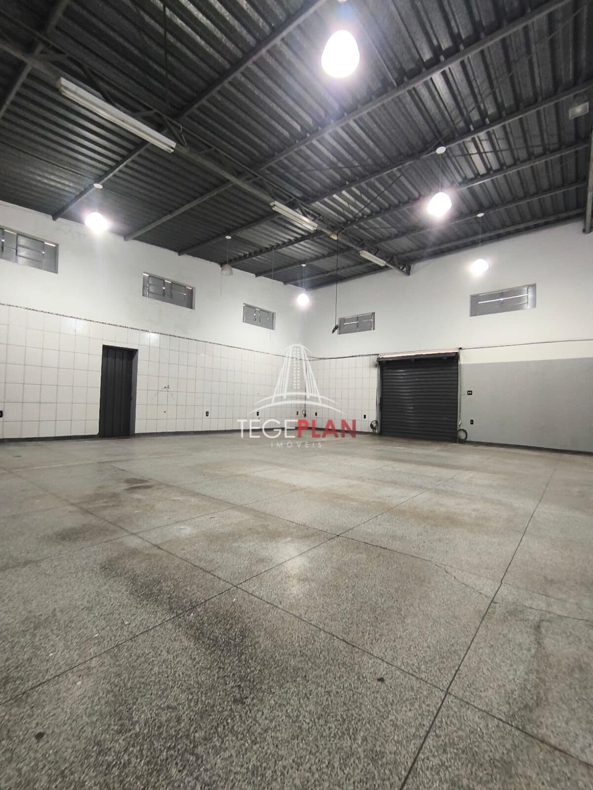 Barracão Comercial à Venda no Zelinda - Franca SP por apenas R$450.000