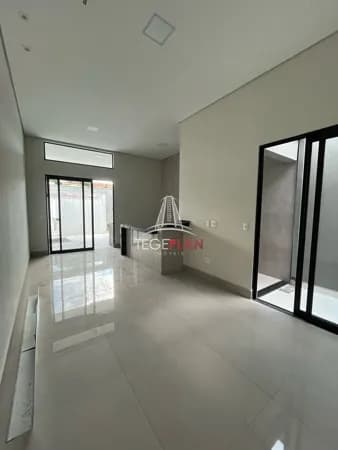 Casa à Venda no Bairro São José - Franca SP com 3 Quartos por apenas R$490.000