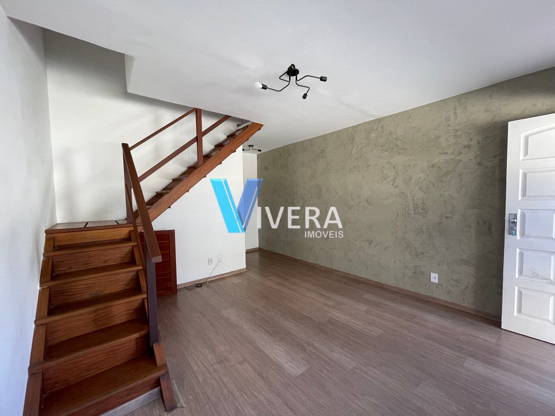 Casa duplex no charmoso bairro Bom Retiro em Teresópolis-RJ