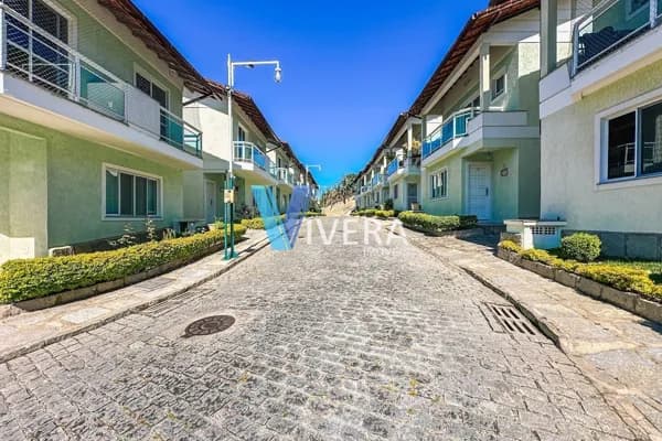 Casa com 4 dormitórios à venda, 138 m² por R$ 775.000,00 - Agriões - Teresópolis/RJ