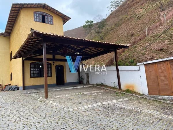 Casa de três quartos em Teresópolis