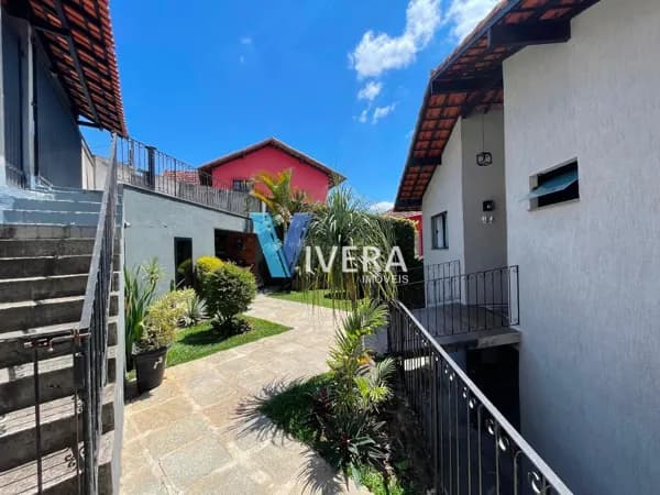 Casa com 3 dormitórios à venda, 140 m² por R$ 1.100.000 - Agriões - Teresópolis/RJ