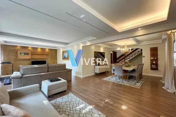 Casa com 5 dormitórios à venda, 318 m² por R$ 1.500.000,00 - Carlos Guinle - Teresópolis/RJ