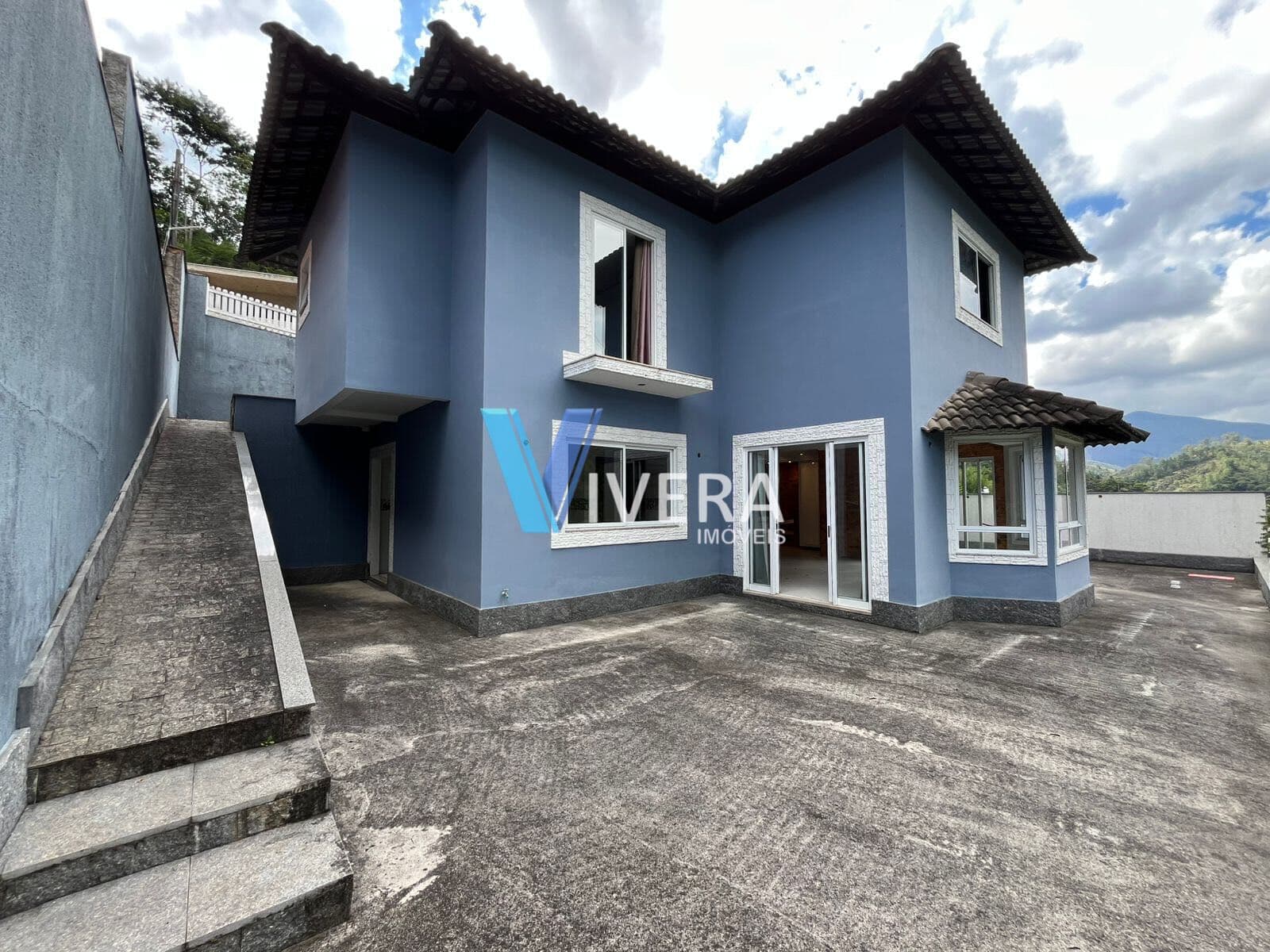 Casa de alto padrão no bairro Prata, Teresópolis-RJ
