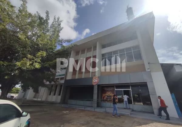 Prédio Comercial Amplo para Locação – Centro de Boa Vista | 3.269 m²