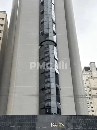 Escritório Comercial no Batel no Business Tower | Excelente planta e localização estratégica