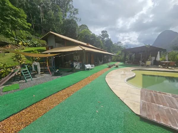 Casa em Condomínio em Araras, Petrópolis/RJ
