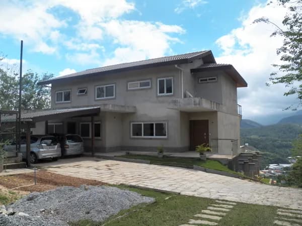 Casa Alto Padrão em Nogueira, Petrópolis/RJ