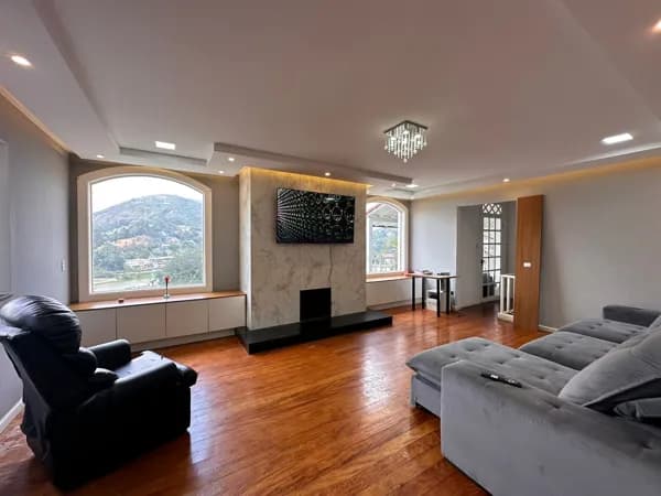 Casa Alto Padrão em Quitandinha, Petrópolis/RJ