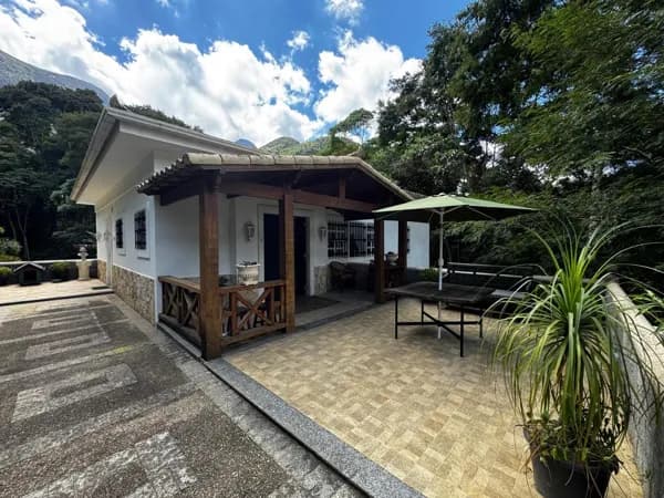 Casa Duplex em Araras, Petrópolis/RJ
