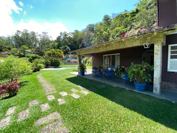 Casa com 5 quartos a venda em Araras Petrópolis RJ