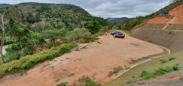 Lote/Terreno em Petrópolis - Itaipava