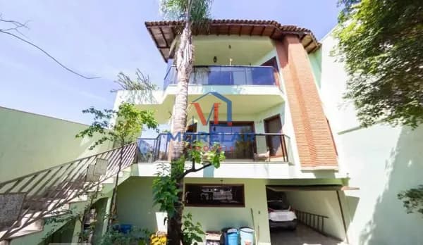 Casa com 5 quartos em 850 m² na Parada Inglesa