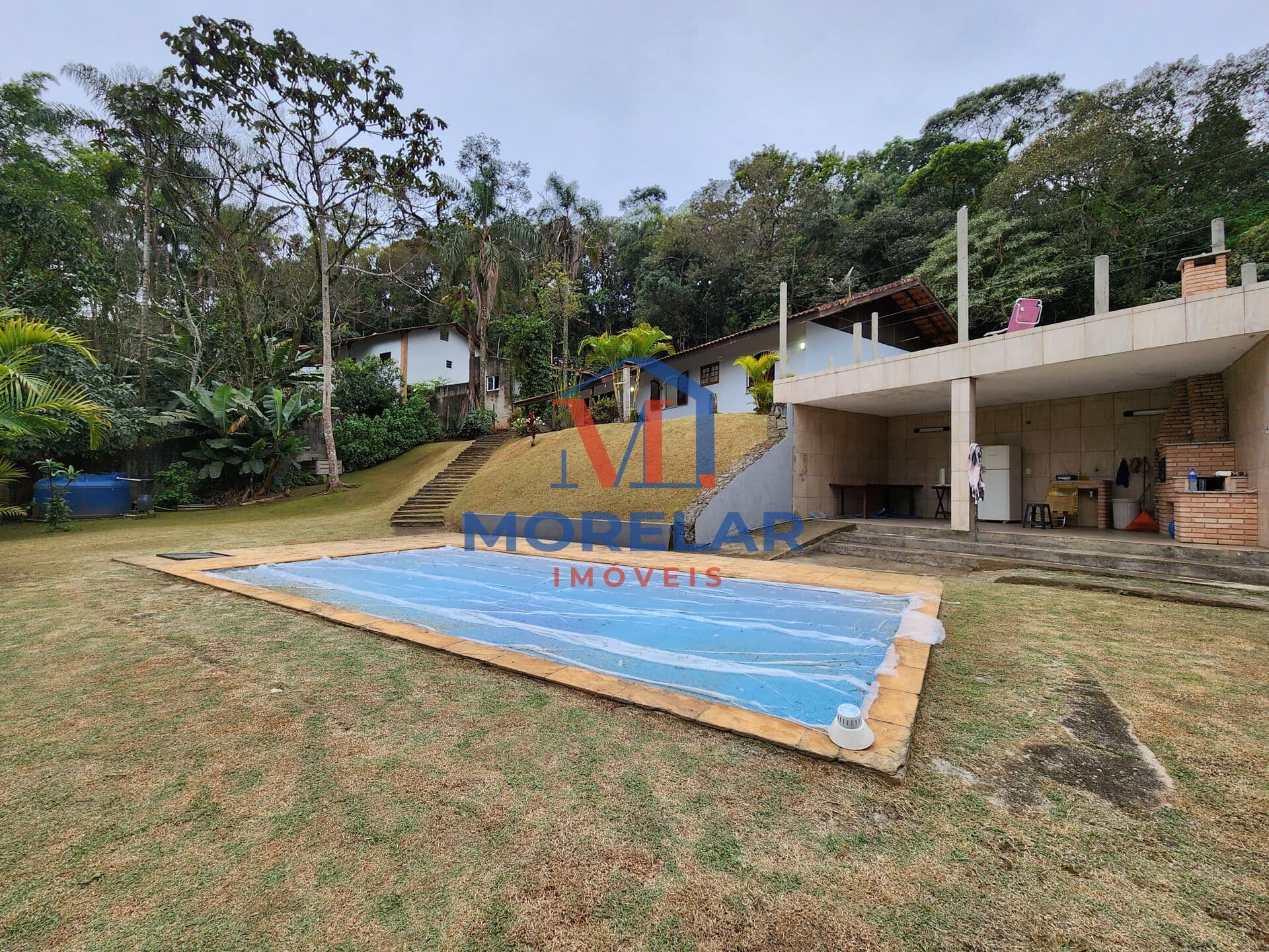 Casa com 4 quartos, 215m² por R$ 980.000,00 - Serra da Cantareira - Mairiporã/SP