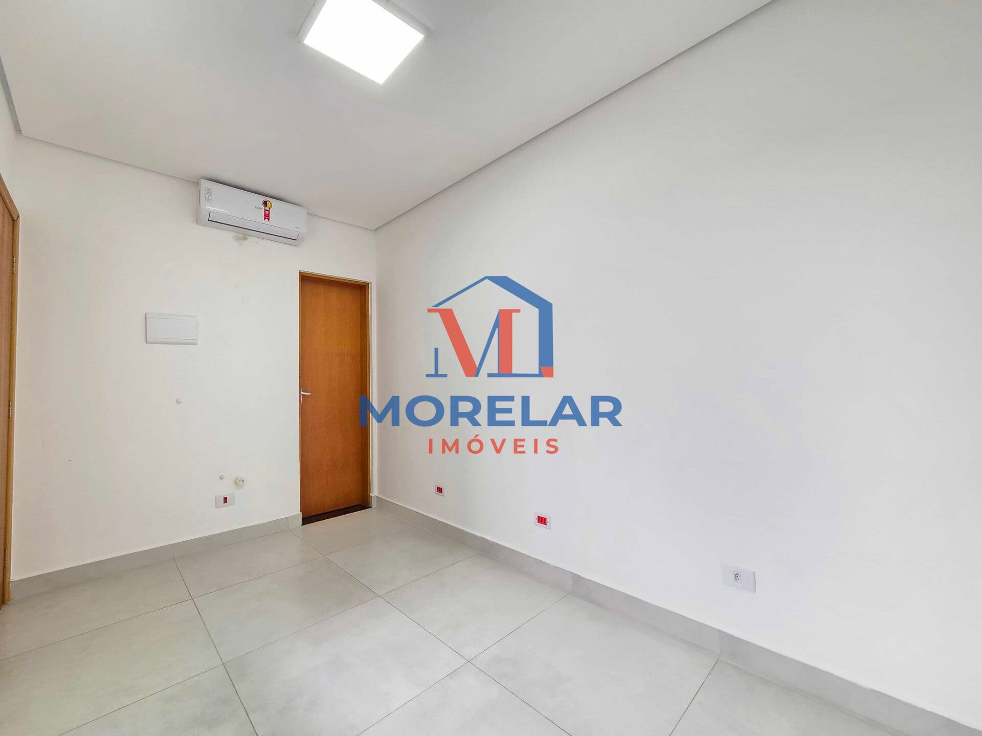Sala comercial para locação, 18m² por R$ 1.100,00 - Centro - Mairiporã/SP