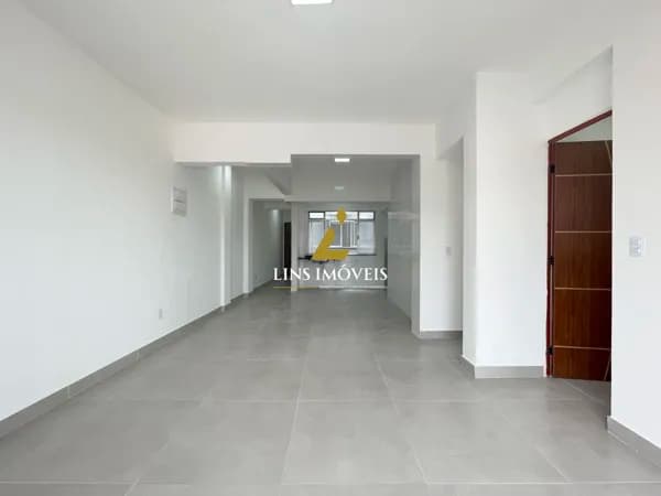 Apartamento à venda, Rua Braulio Muniz, 75m², varanda, vaga de garagem, sol da manhã, R$ 280.000, Abolição, Rio de Janeiro, RJ.