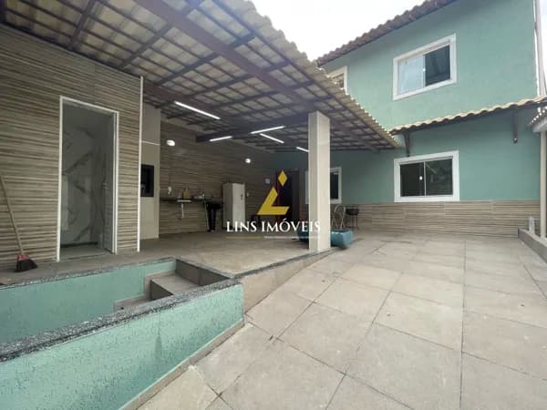 Casa à Venda na Rua Cerqueira Daltro, R$ 370.000,00, 2 quartos com suíte, vaga de garagem, Cascadura, RJ