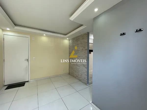 Excelente oportunidade no CONDOMÍNIO COMPLETO ZONA NORTE - Rua Moacir de Almeida, RJ / Apartamento Térreo, Lazer completo - 02 Quartos c/ Vaga de Garagem | 43 m².