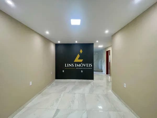 🏡 Excelente Casa de vila térrea à venda c/ 70m² - localizado na Rua Cerqueira Daltro - Cascadura, RJ - R$ 260.000,00 - 02 quartos sendo 01 suíte, varanda, sol da manhã.