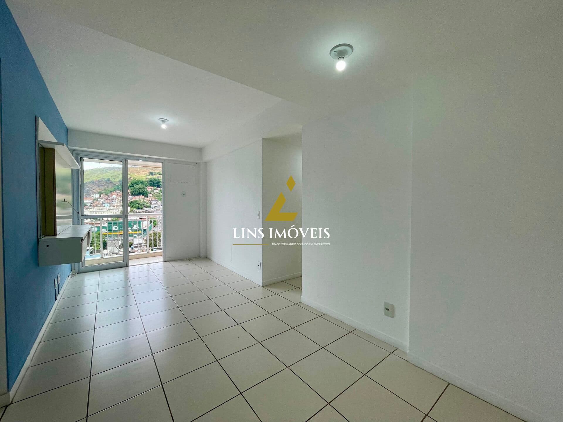 🏡 Excelente Apartamento à venda c/ 60m² - localizado na Rua Cadete Polônia - Engenho Novo, RJ - R$ 235.000,00 - 02 quartos sendo 01 suíte, varanda, sol da manhã, 01 vaga de garagem.