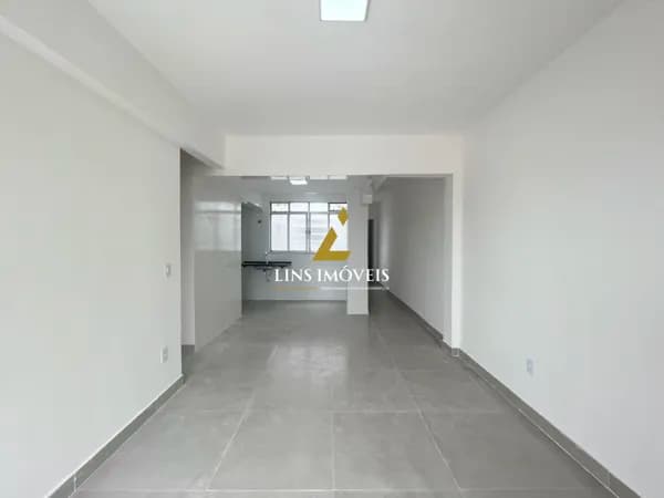 Apartamento à venda, Rua Braulio Muniz, 68m², varanda, vaga de garagem, sol da manhã, R$ 270.000, Abolição, Rio de Janeiro, RJ.